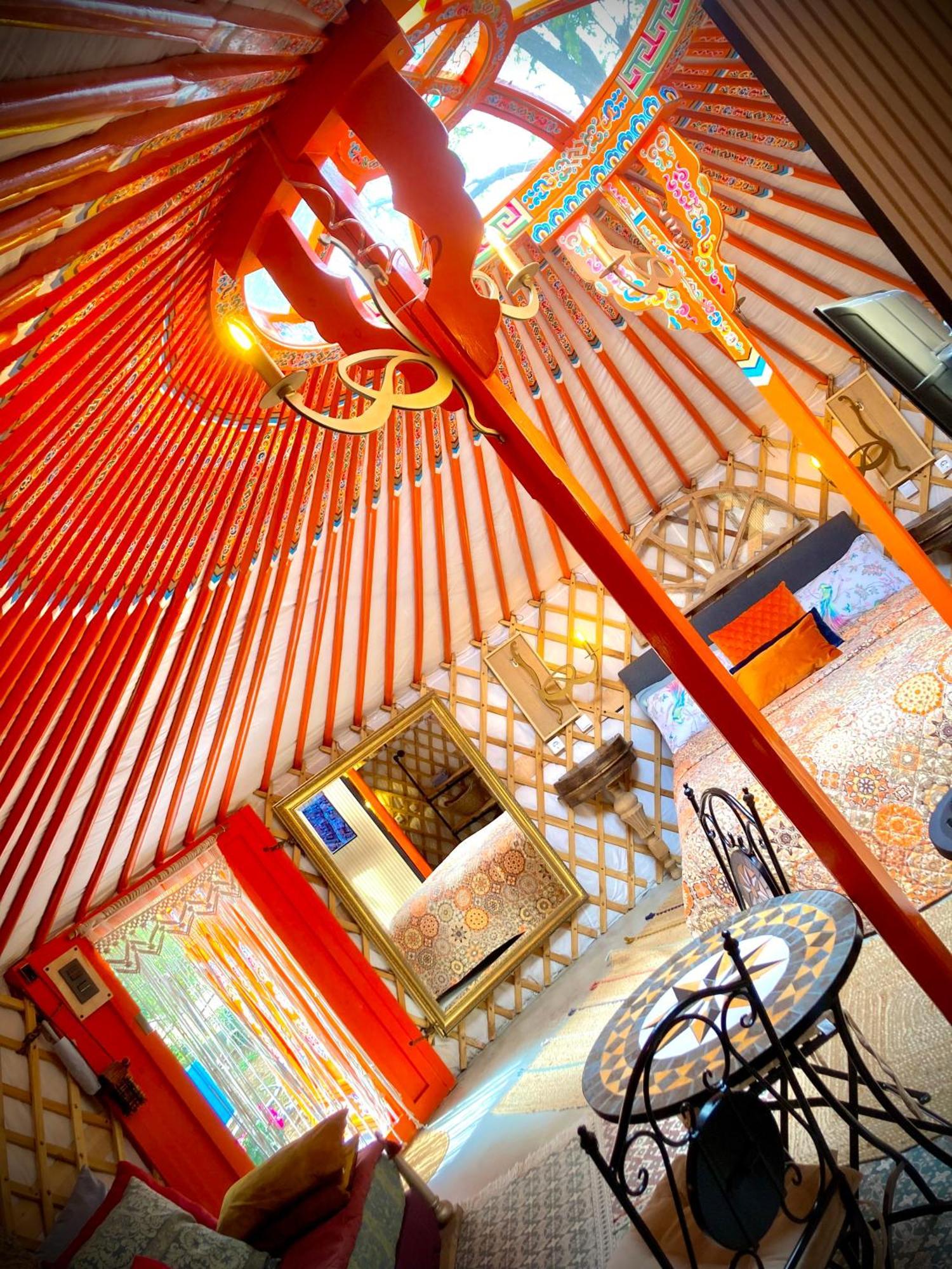 Yurta Arco Iris Hotel ริบา-โรฆา เด ตูเรีย ภายนอก รูปภาพ